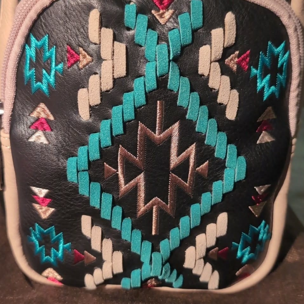 Embroidered Black and Tan Women's Bag